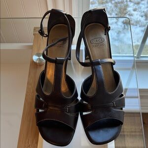 Joan & David Dark Brown Strappy Heels